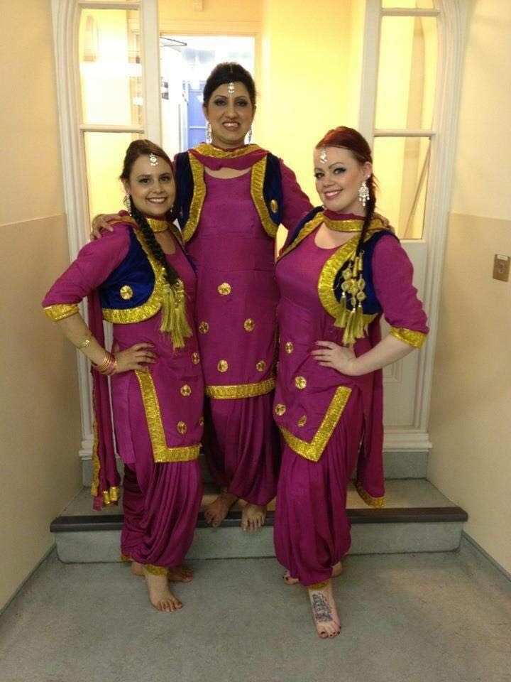 Gidda Punjabi Dance Costume BharatanatyamWorld